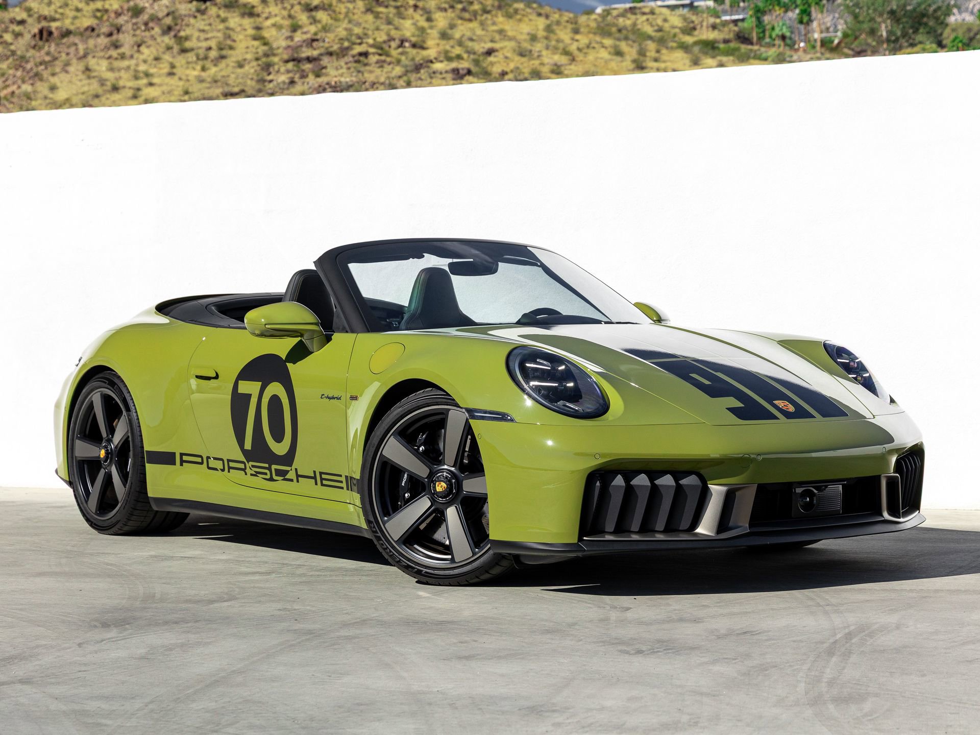 Certified 2026 Porsche 911 Carrera GTS RWD image 9