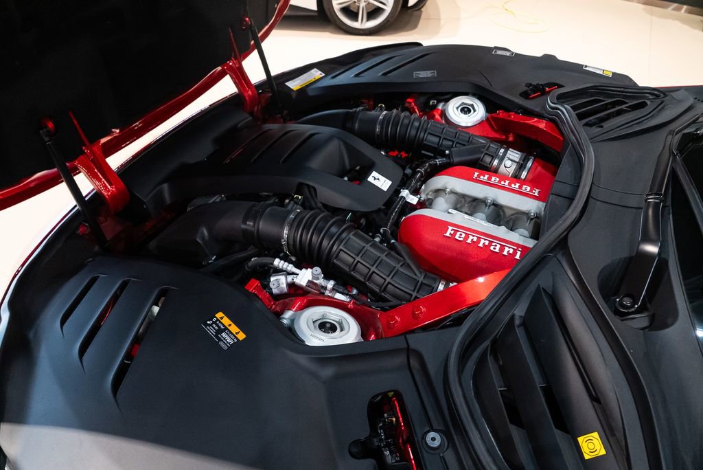 Certified 2025 Ferrari Purosangue AWD/4WD image 17