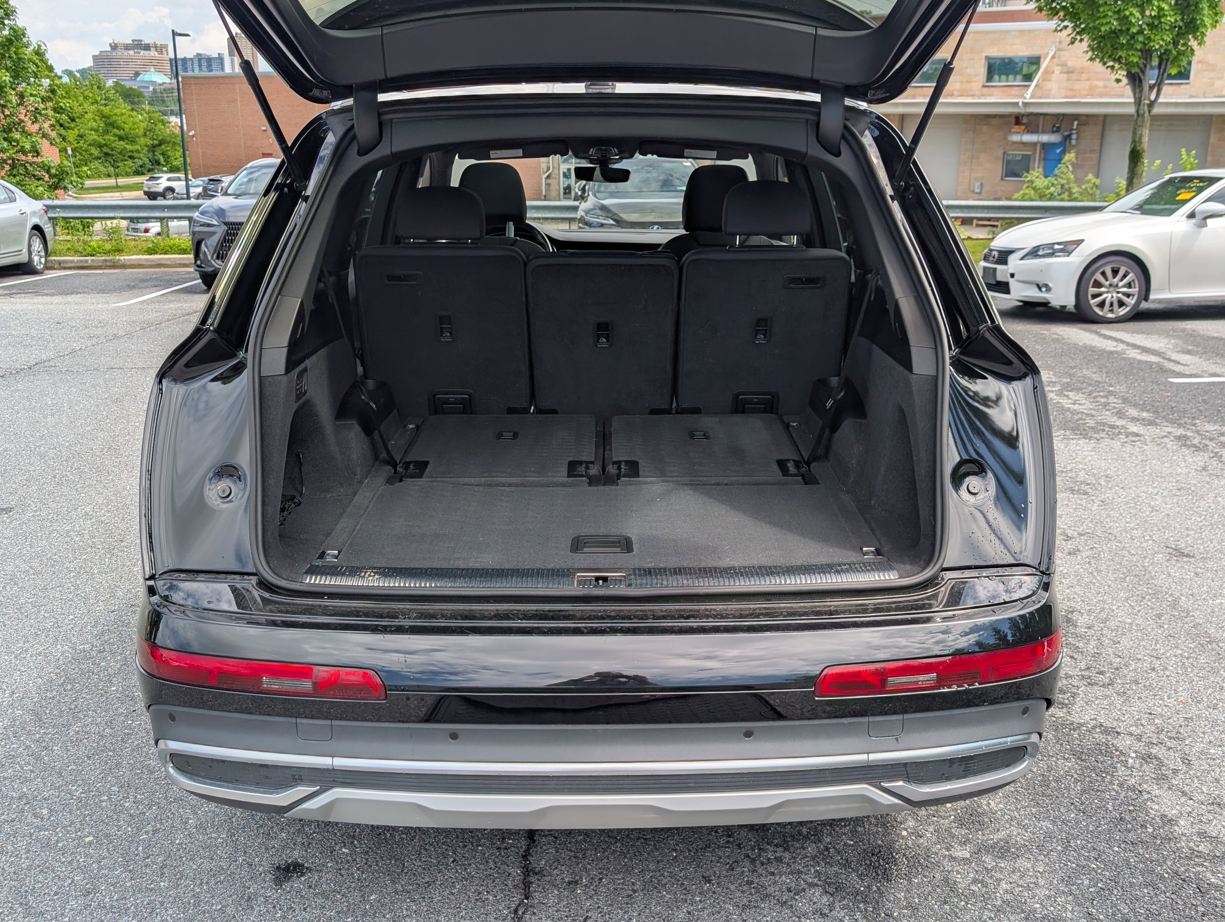 Used 2020 Audi Q7 3.0T Premium Plus w/ Premium Plus Package AWD/4WD image 13