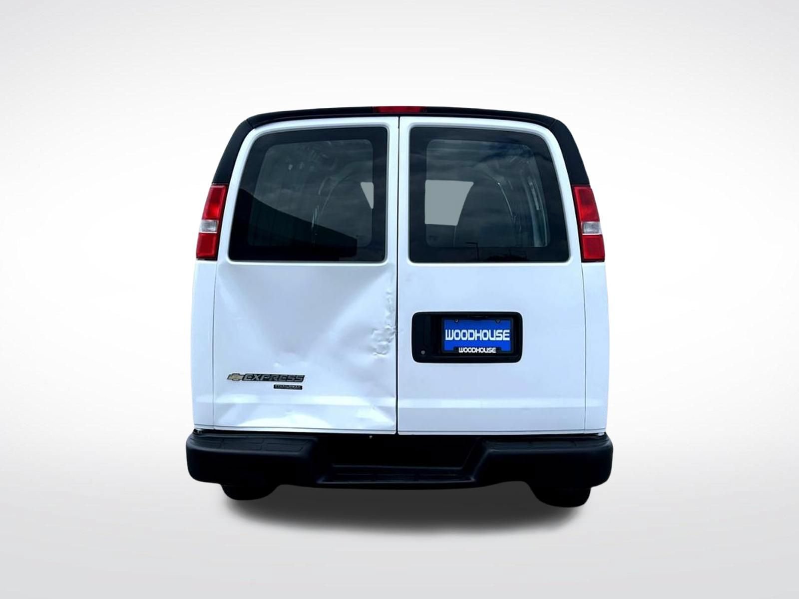 Used 2014 Chevrolet Express 1500 RWD image 7