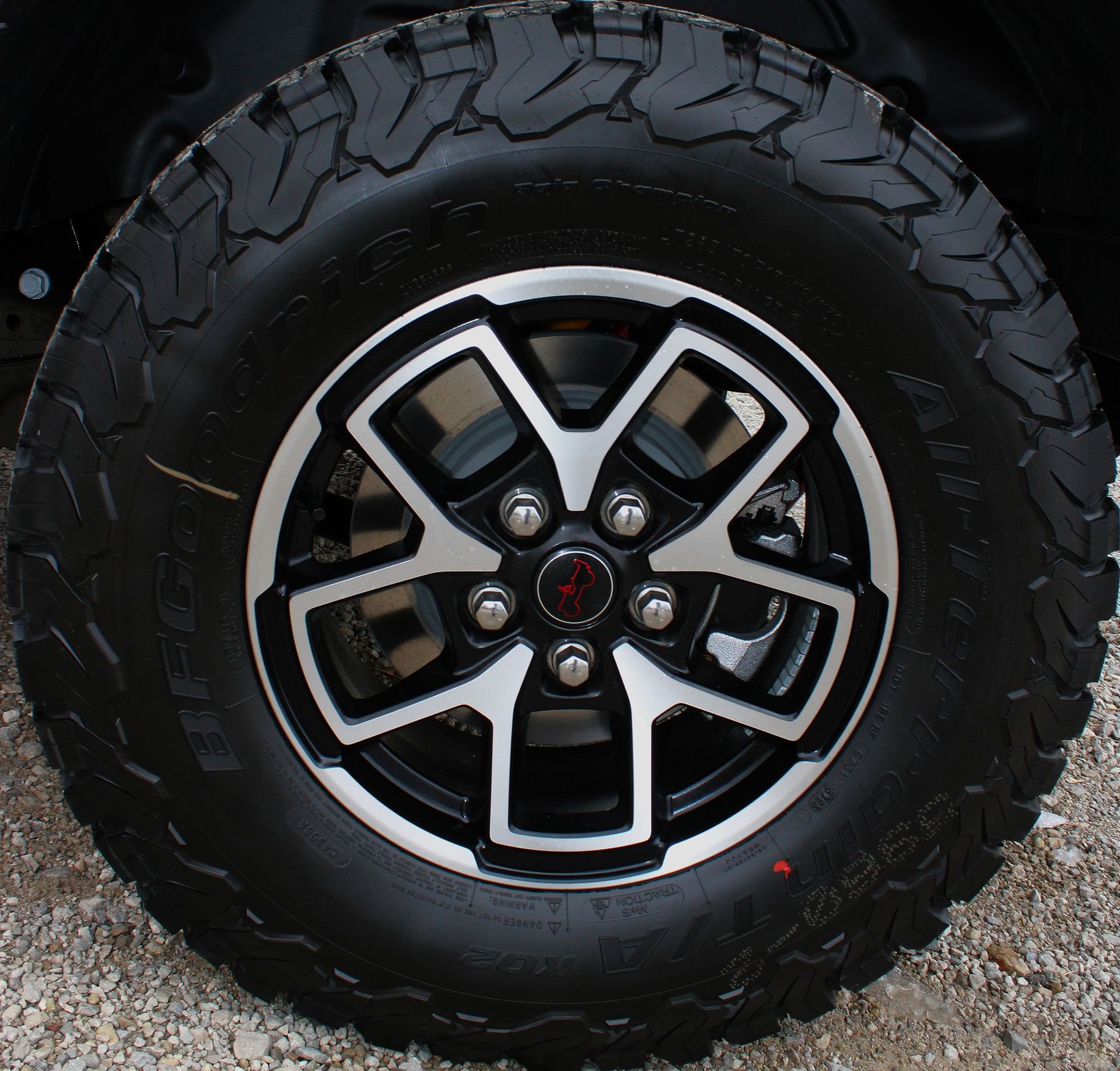 New 2026 Jeep Wrangler Unlimited Rubicon w/ Dual Top Group image 11