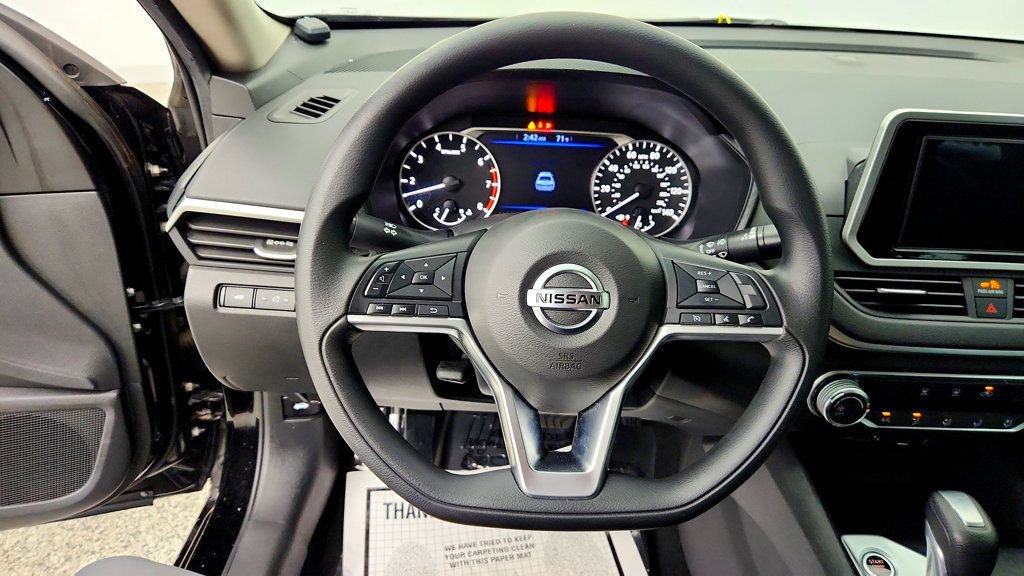 Used 2019 Nissan Altima 2.5 S FWD image 13
