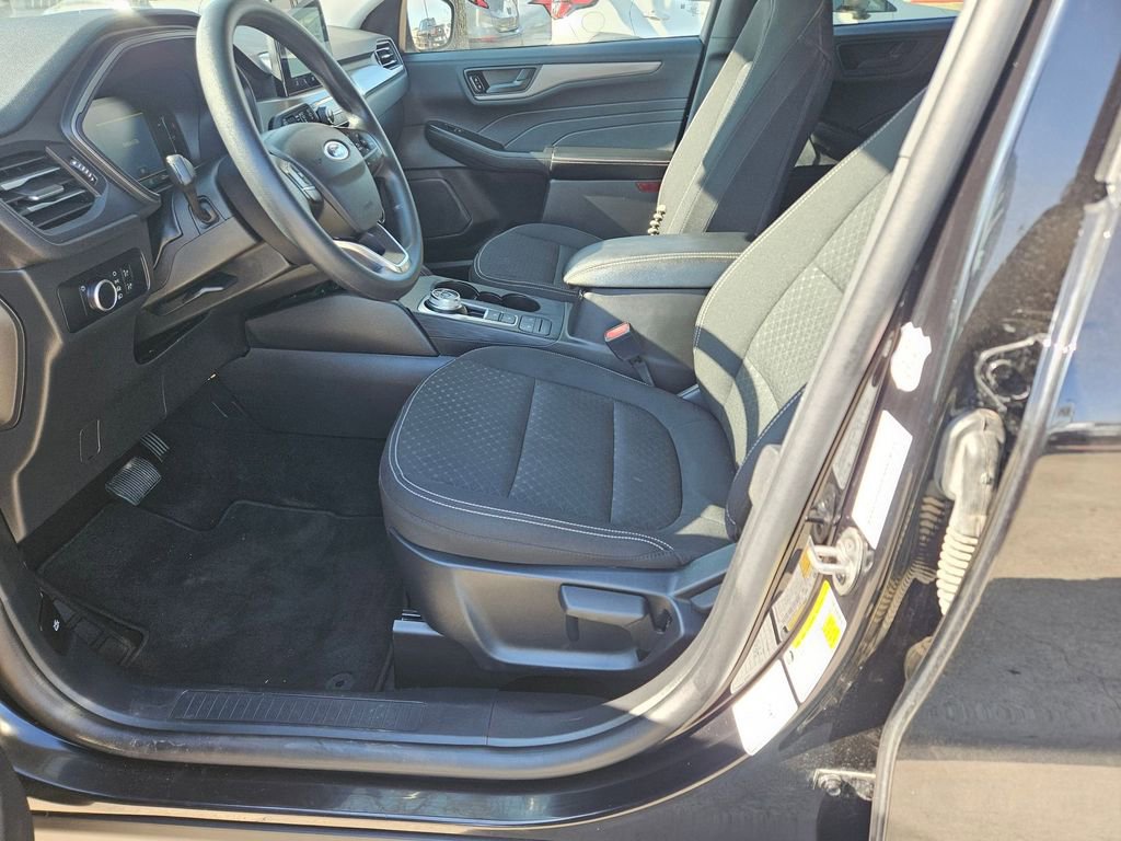 Used 2025 Ford Escape Active image 11