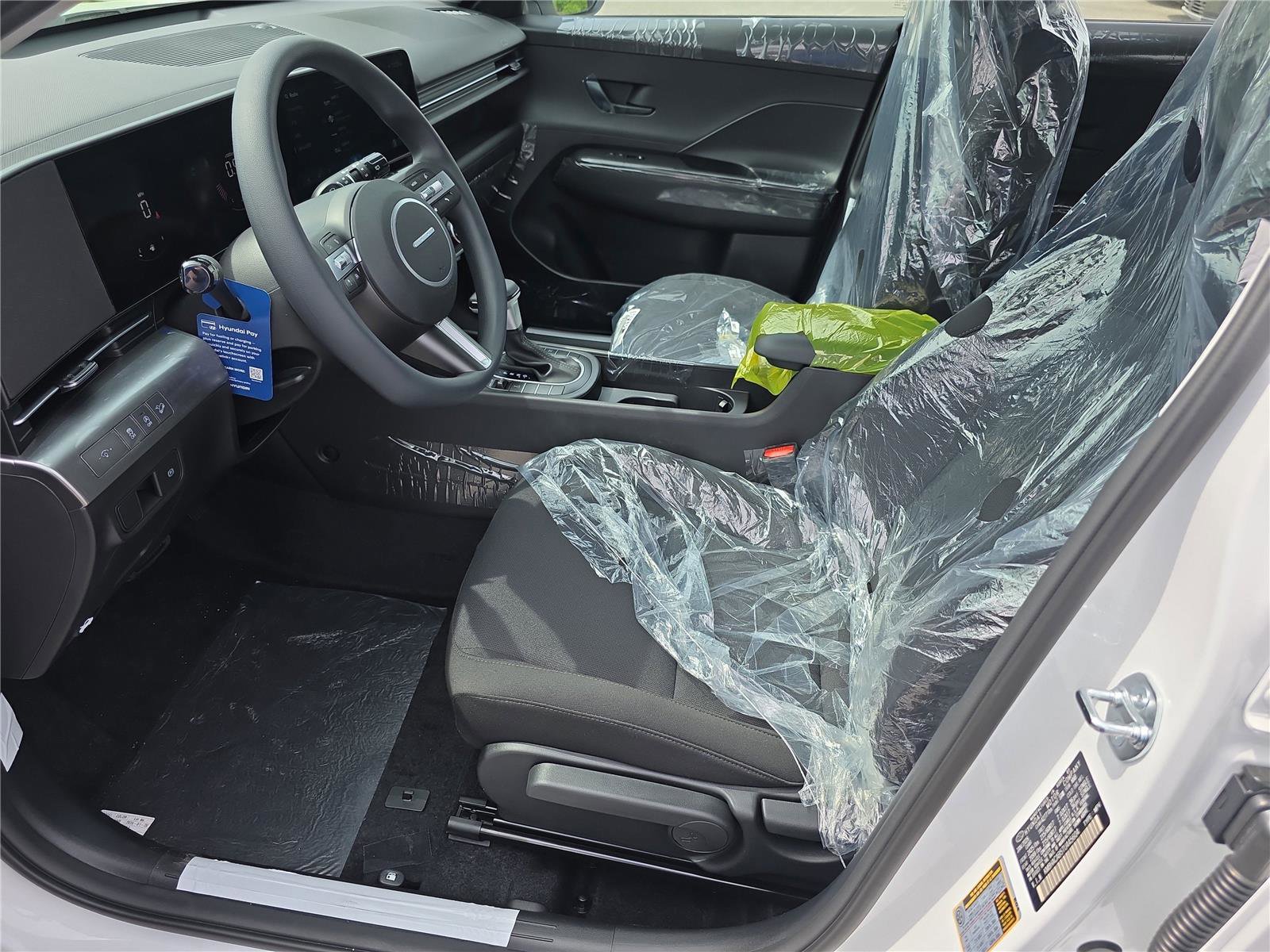 New 2026 Hyundai Kona SE AWD/4WD image 3