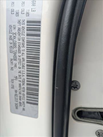 Used 2020 Jeep Compass Latitude image 28