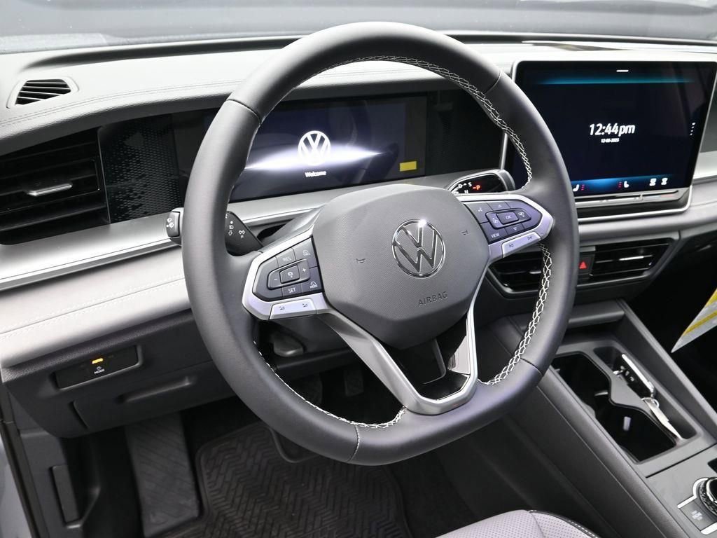 New 2026 Volkswagen Tiguan SE image 11