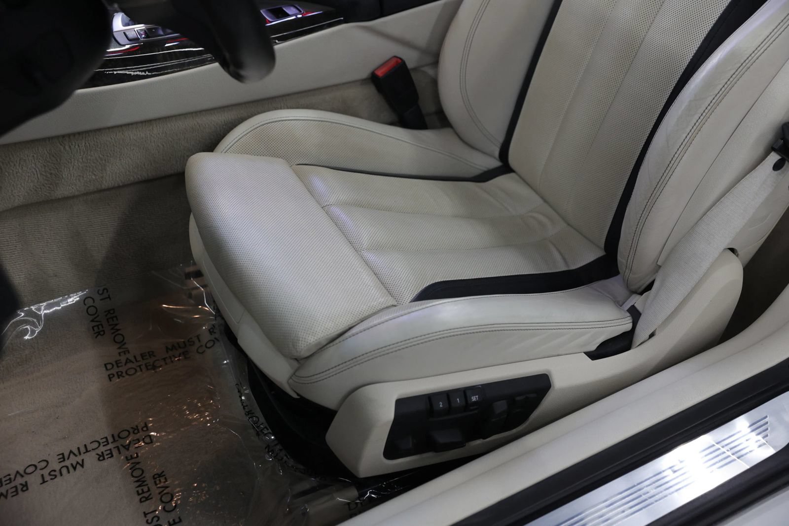 Used 2018 BMW 640i Convertible RWD image 16