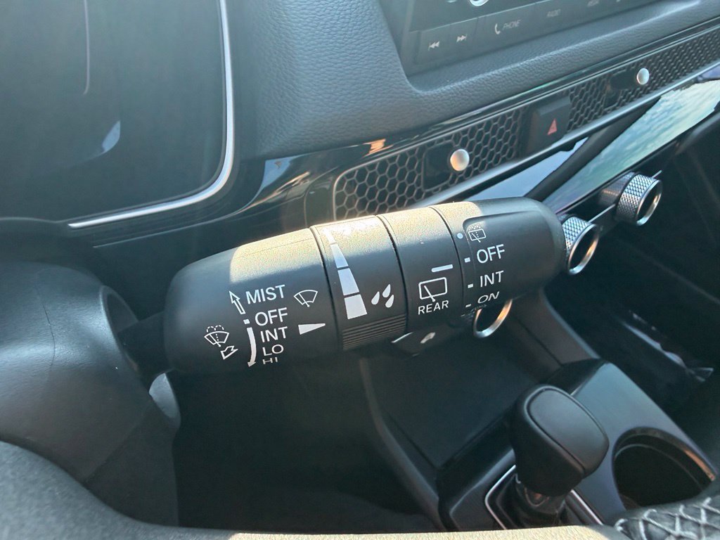 Used 2024 Honda Civic EX-L image 19