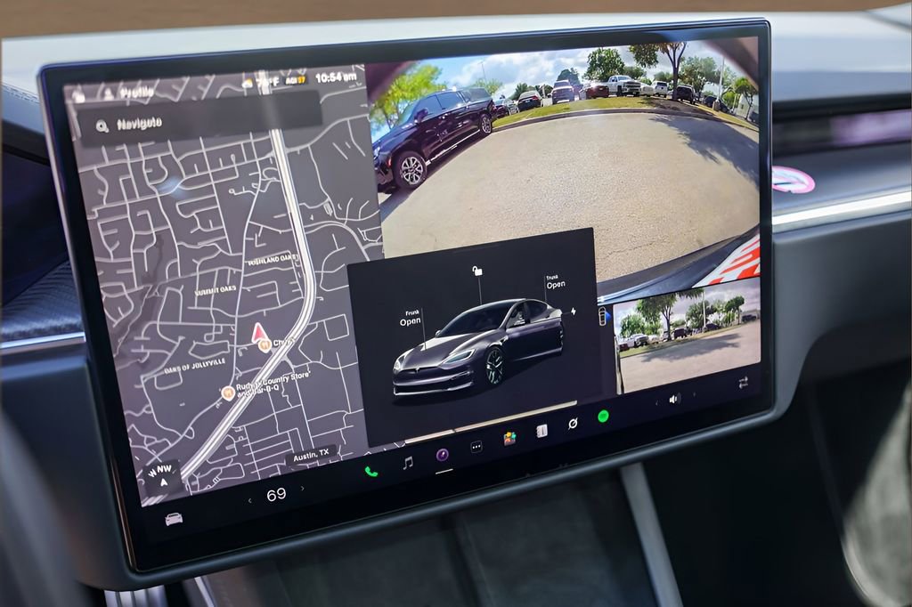 Used 2022 Tesla Model S Plaid image 15