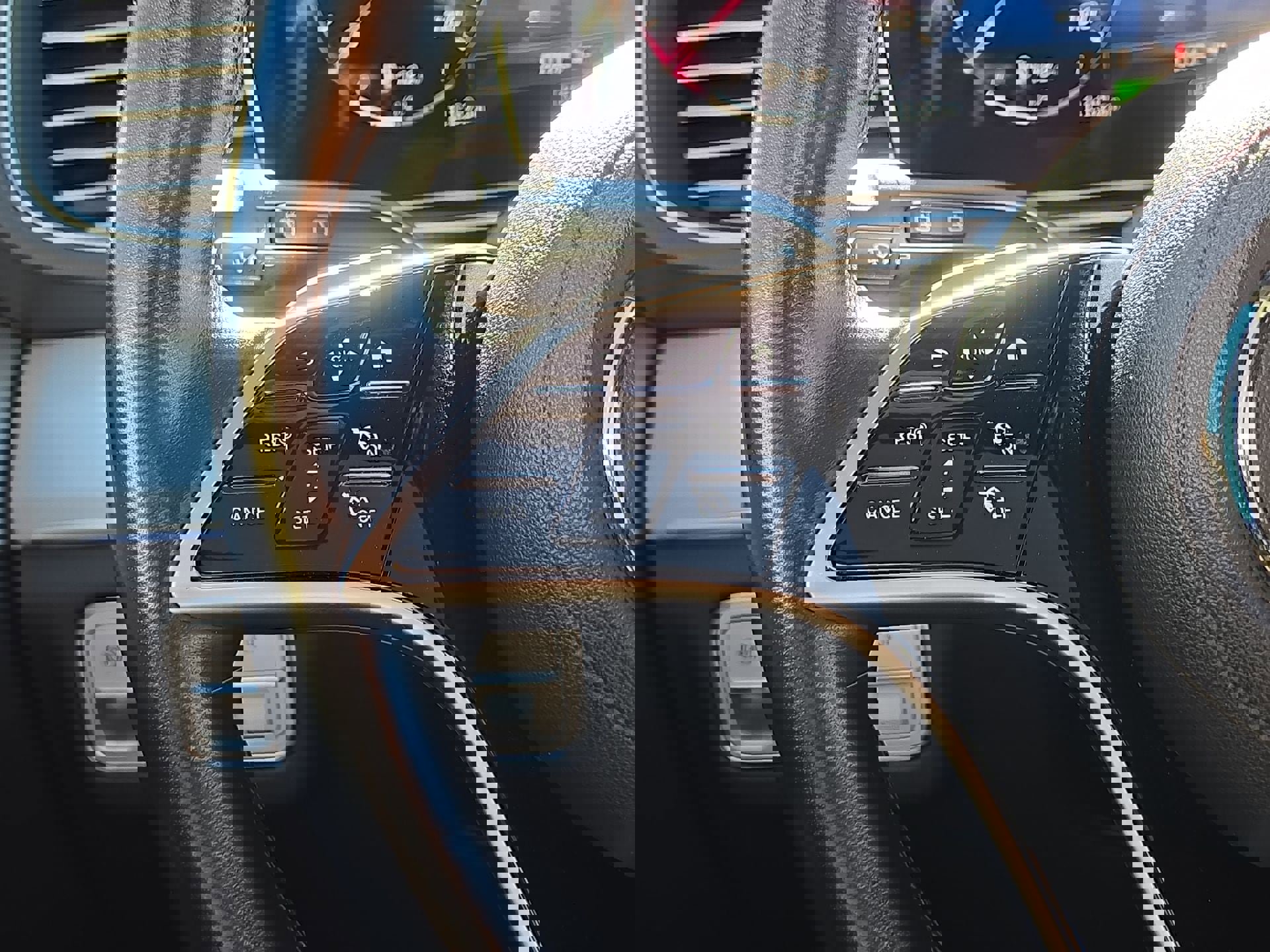 Used 2024 Mercedes-Benz GLE 450e 4MATIC image 21