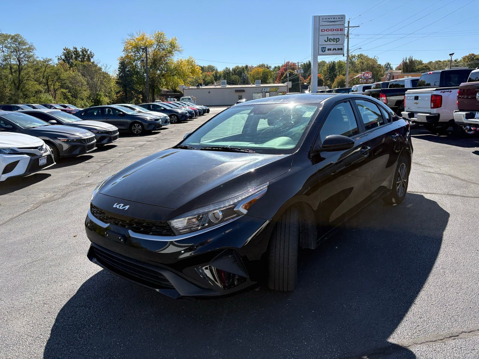 Used 2024 Kia Forte LXS image 3