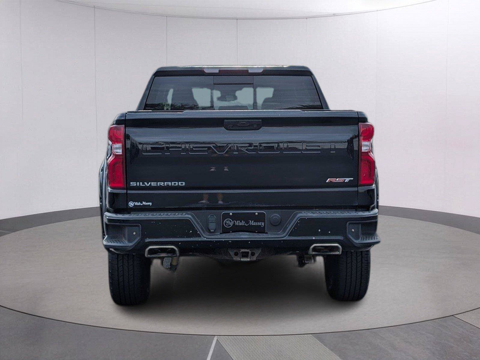Used 2024 Chevrolet Silverado 1500 RST w/ Convenience Package II AWD/4WD image 4