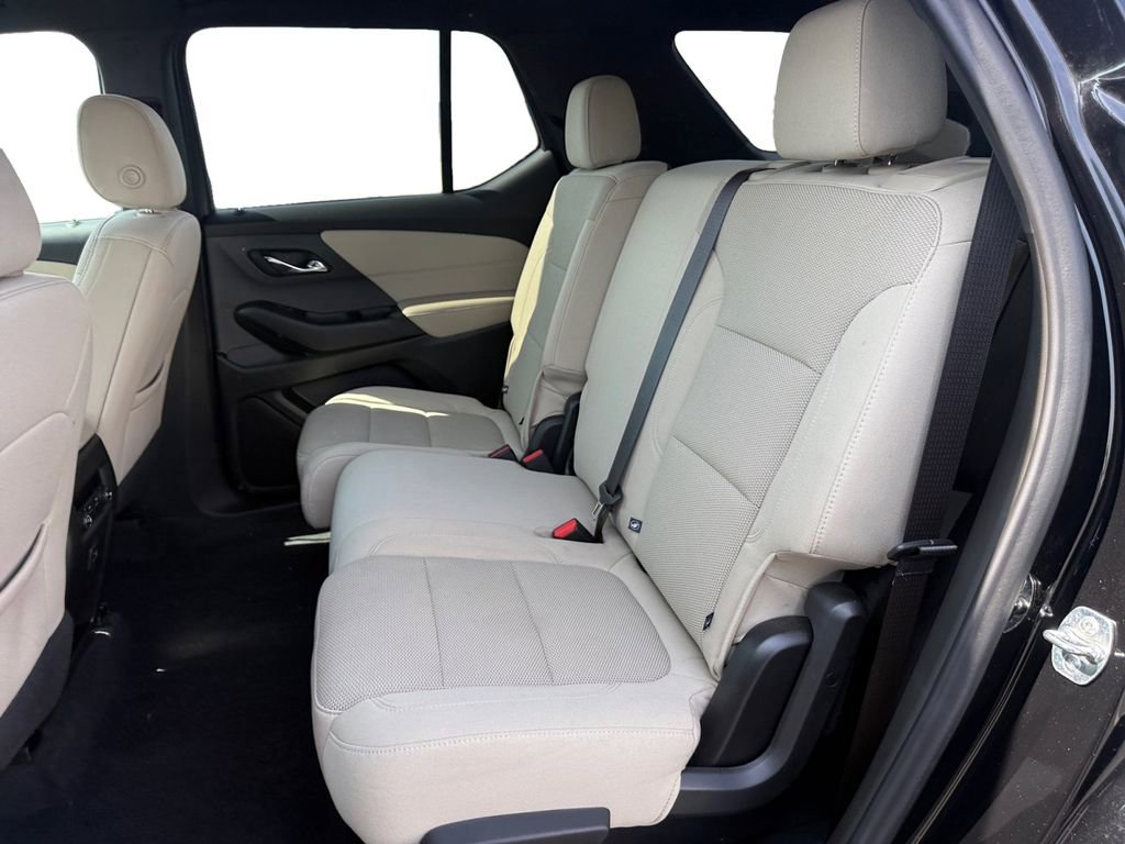 Certified 2023 Chevrolet Traverse LS image 16