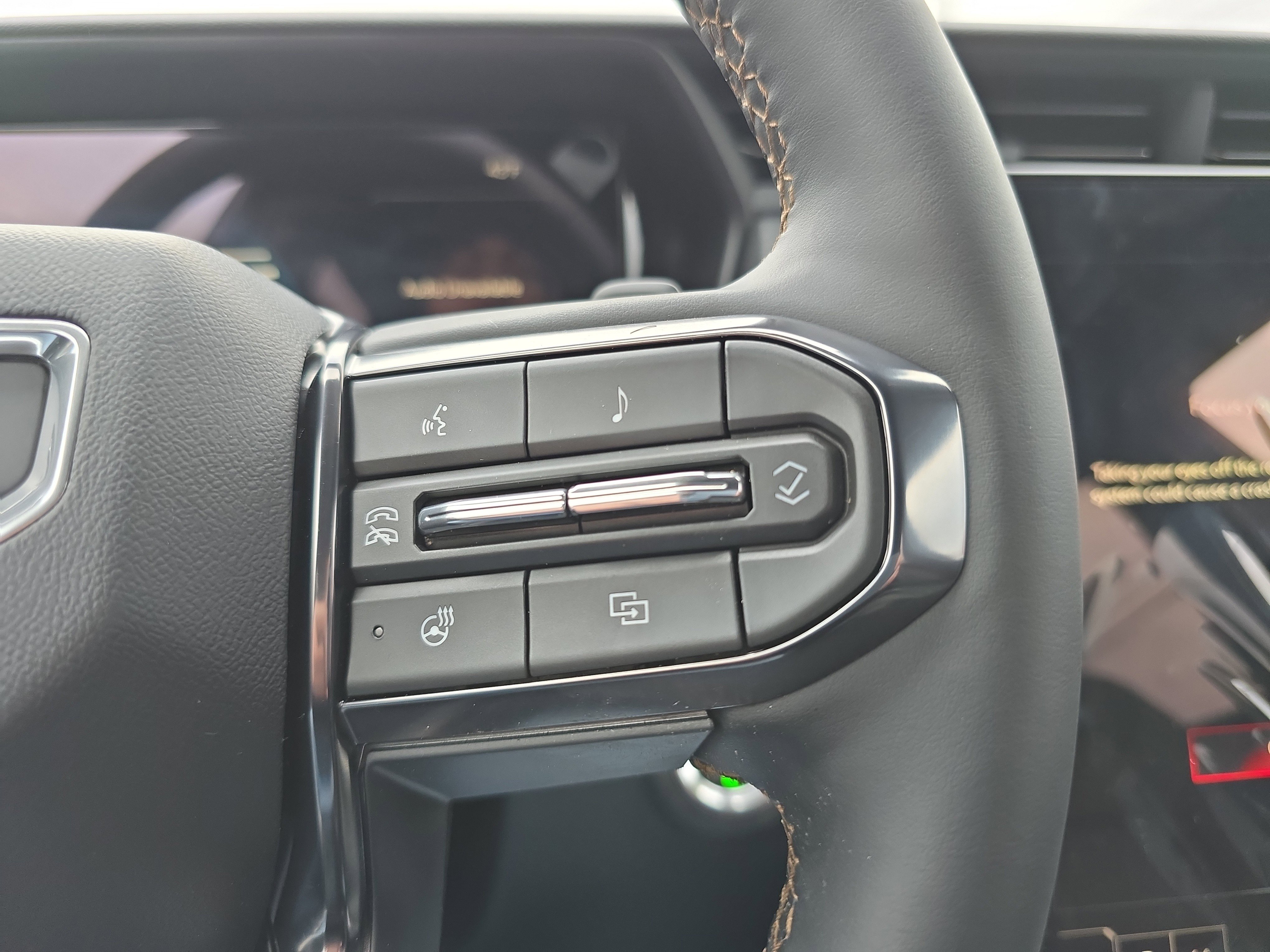 New 2026 GMC Terrain AT4 w/ LPO, Floor Liner Package image 23