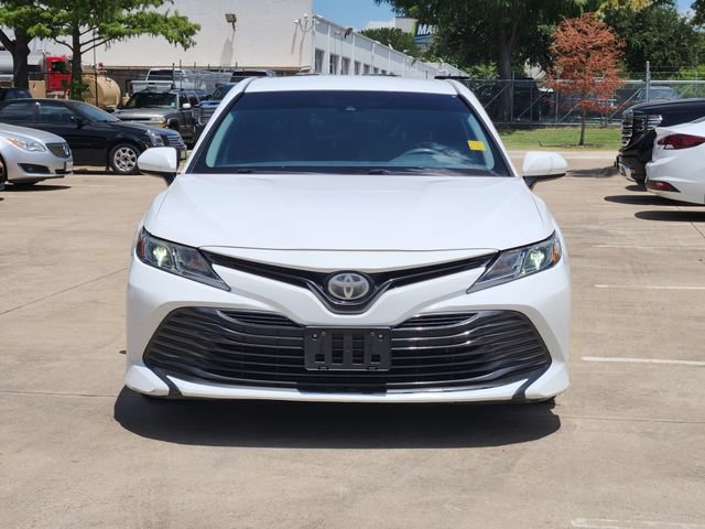 Used 2018 Toyota Camry LE FWD image 2