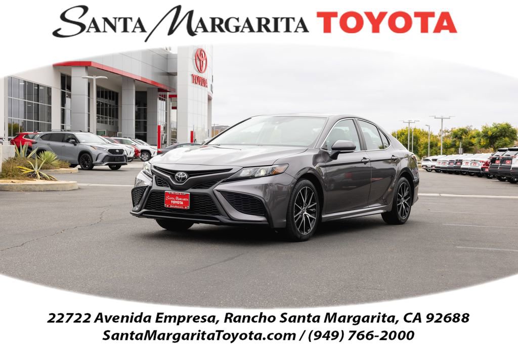 Certified 2023 Toyota Camry SE image 1