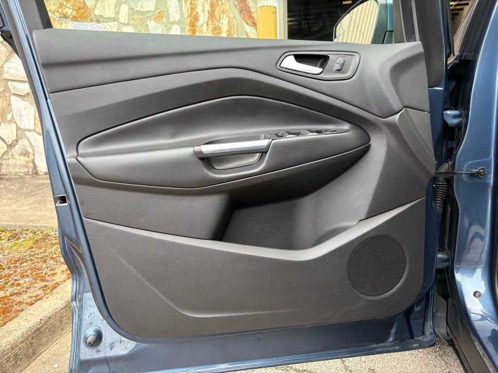 Used 2018 Ford Escape SE image 20