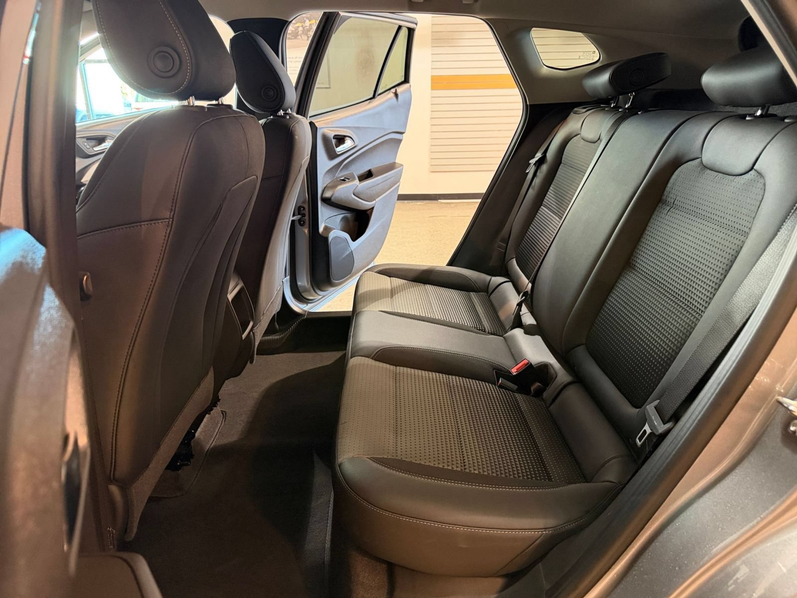 Used 2026 Chevrolet Trax LT FWD image 24