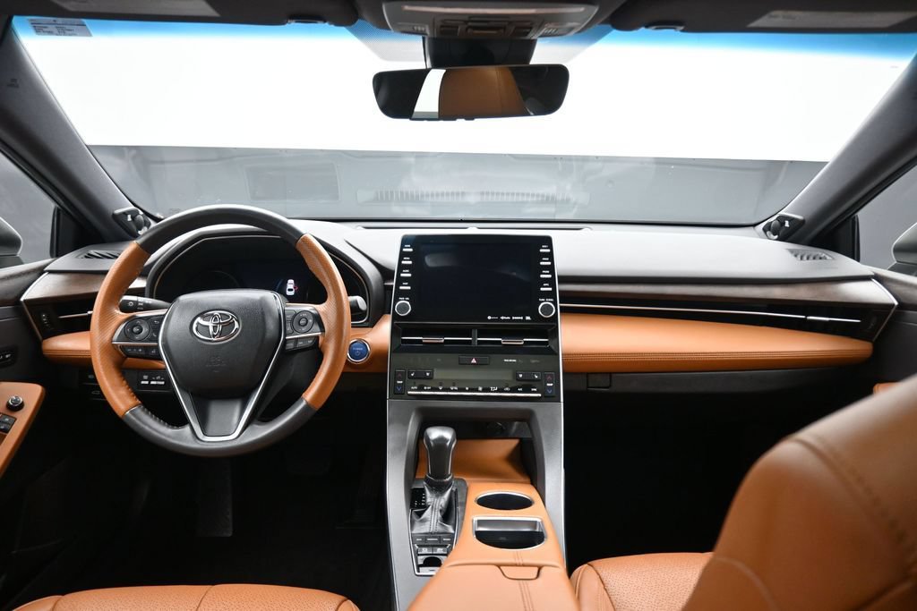 Used 2021 Toyota Avalon Limited w/ Advanced Safety Package FWD image 38
