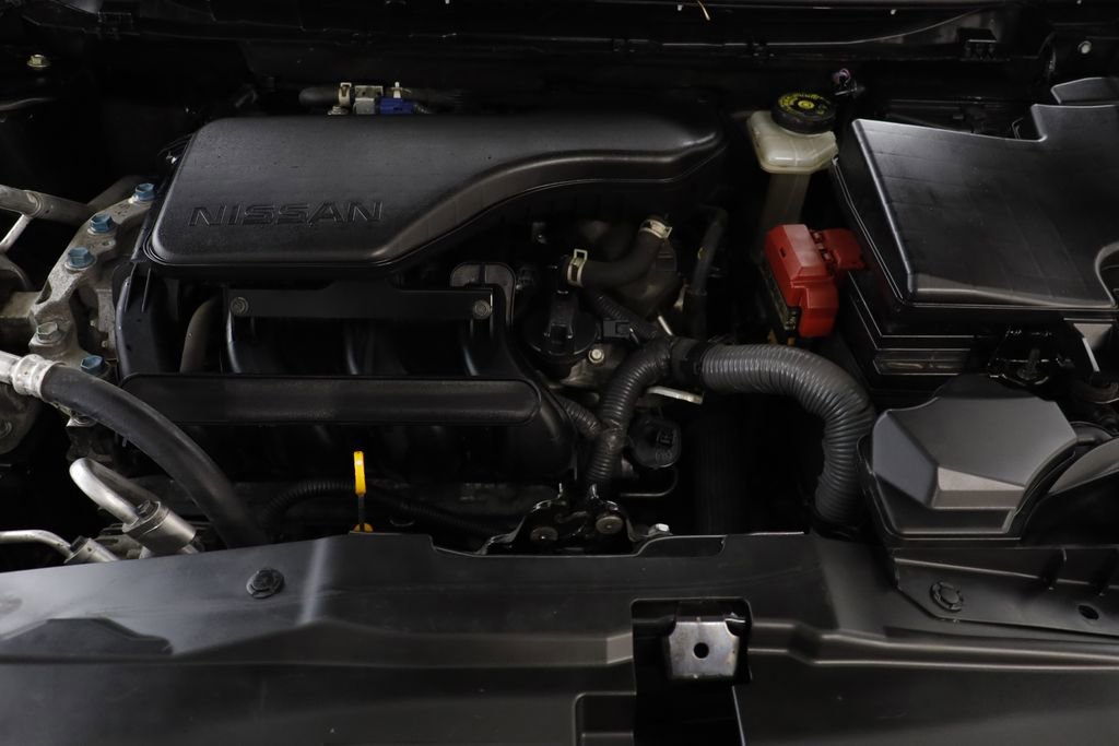 Used 2021 Nissan Rogue Sport S image 22