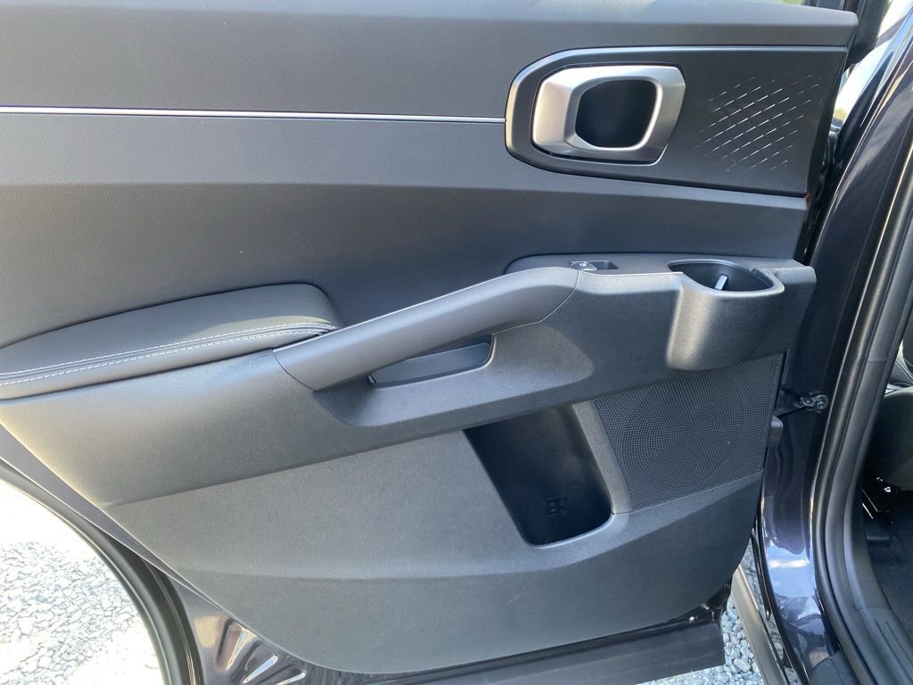 New 2026 Kia Sorento LX image 13