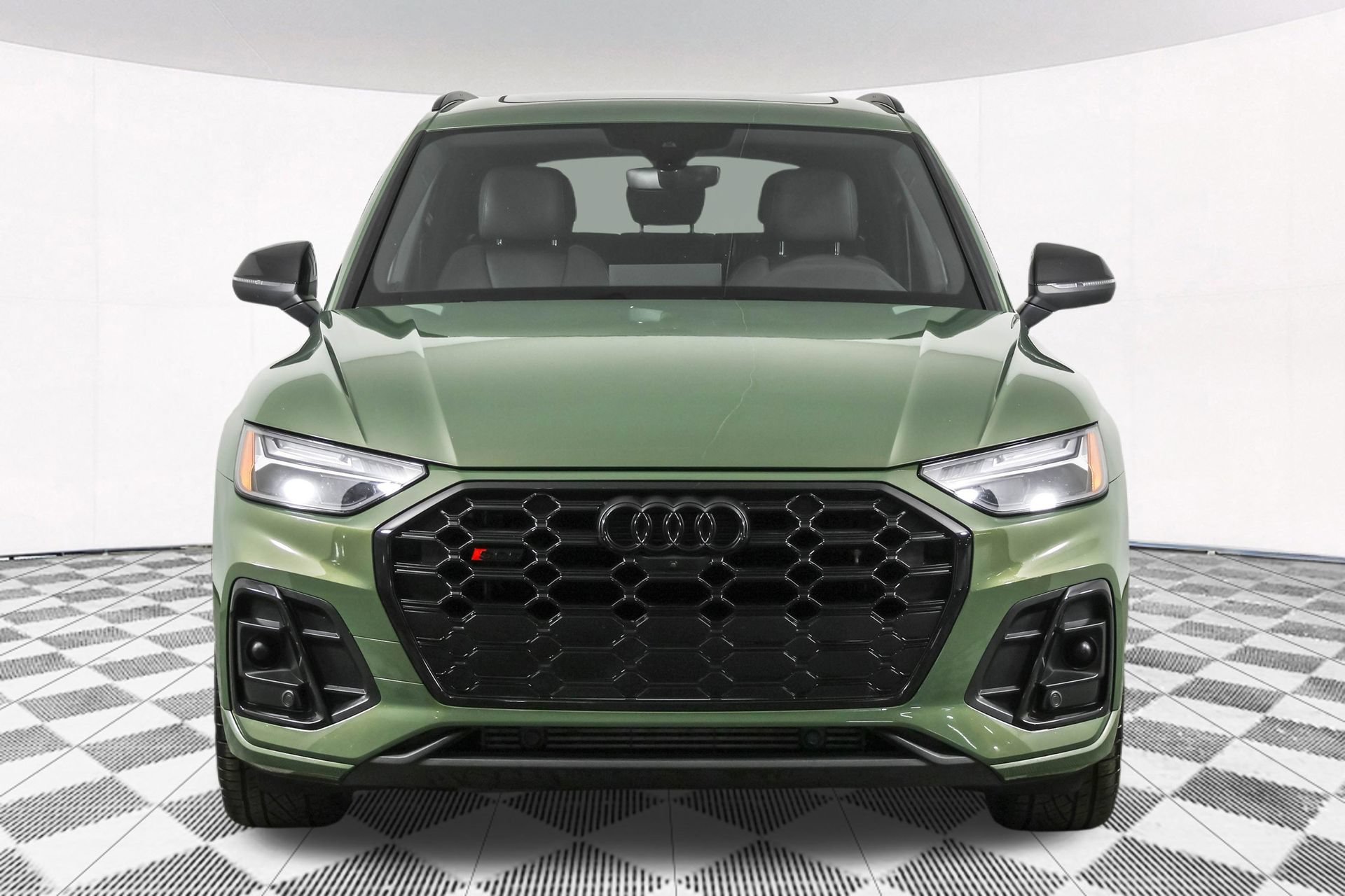 Used 2023 Audi SQ5 Premium Plus w/ Premium Plus Package AWD/4WD image 14