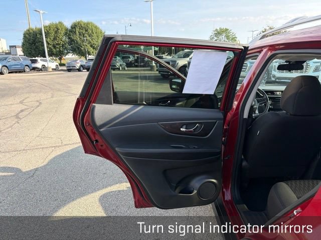 Used 2020 Nissan Rogue SV AWD/4WD image 26