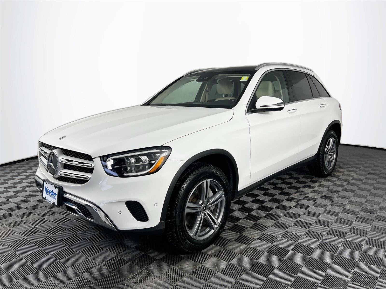 Used 2022 Mercedes-Benz GLC 300 4MATIC image 2
