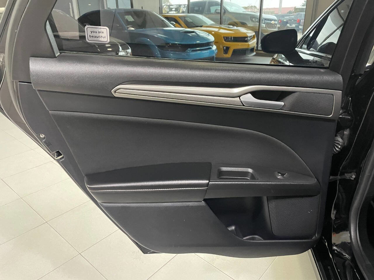 Used 2020 Ford Fusion SE image 17