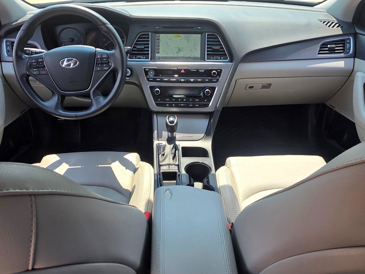 Used 2016 Hyundai Sonata Sport w/ Option Group 03 FWD image 15