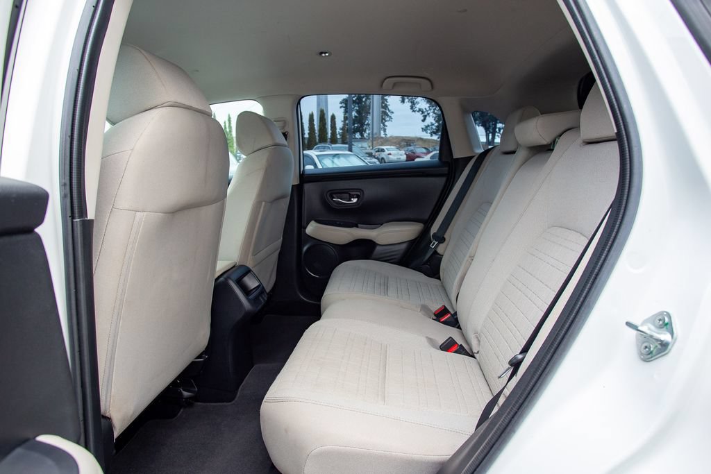 Used 2024 Honda HR-V LX image 9