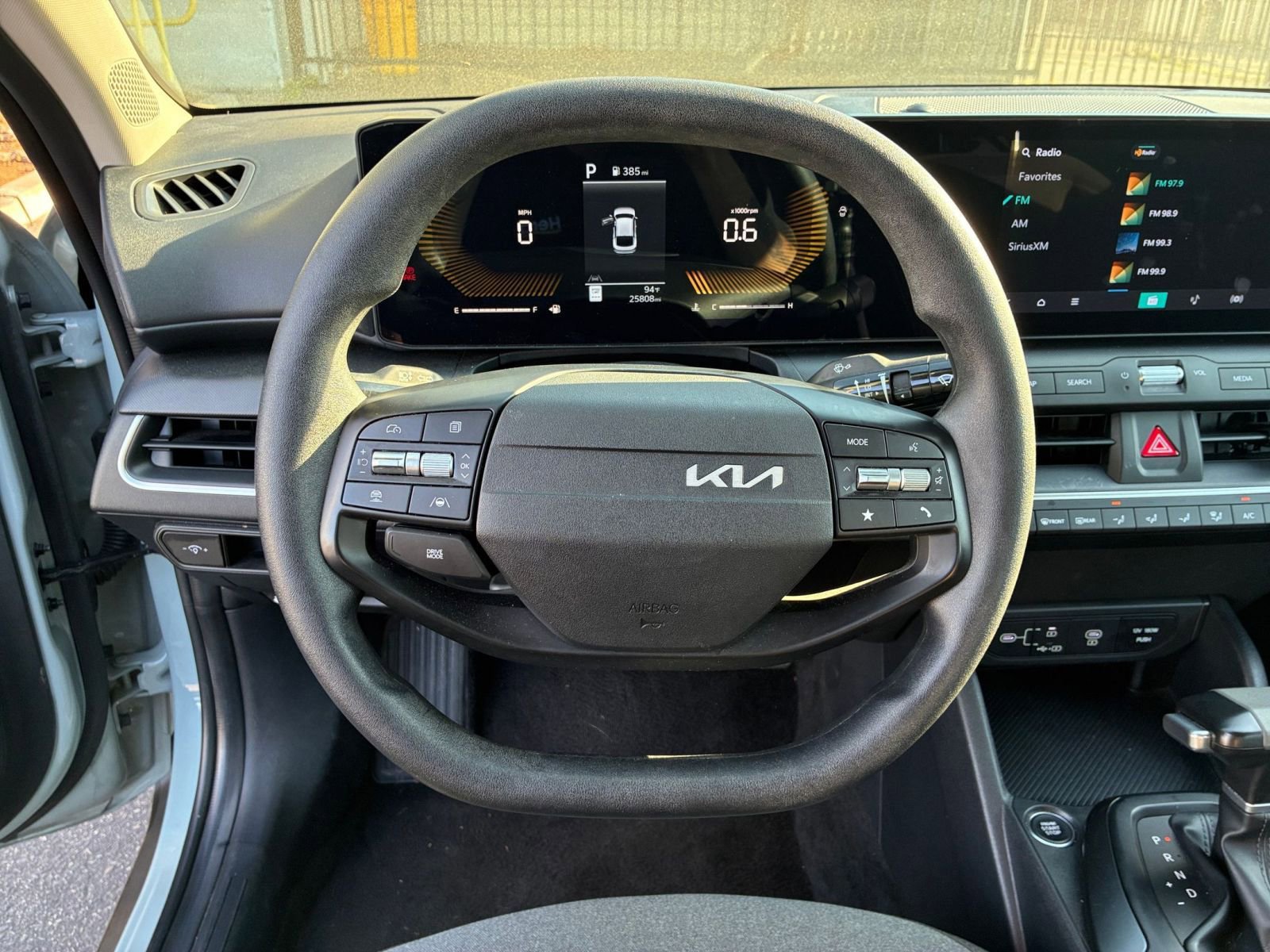 Used 2025 Kia K4 FWD image 27
