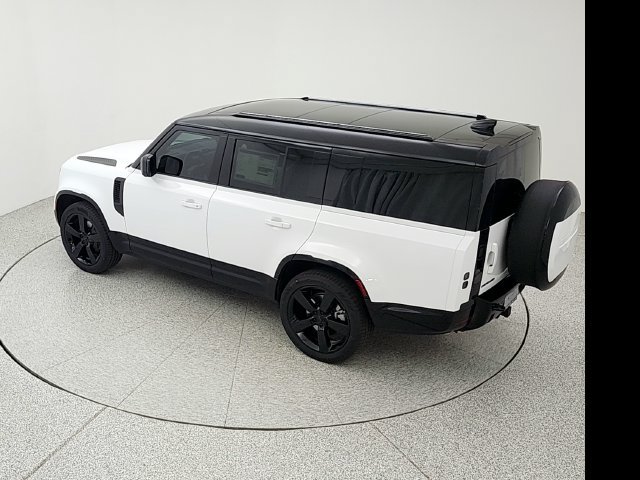 New 2026 Land Rover Defender 130 X-Dynamic SE AWD/4WD image 35