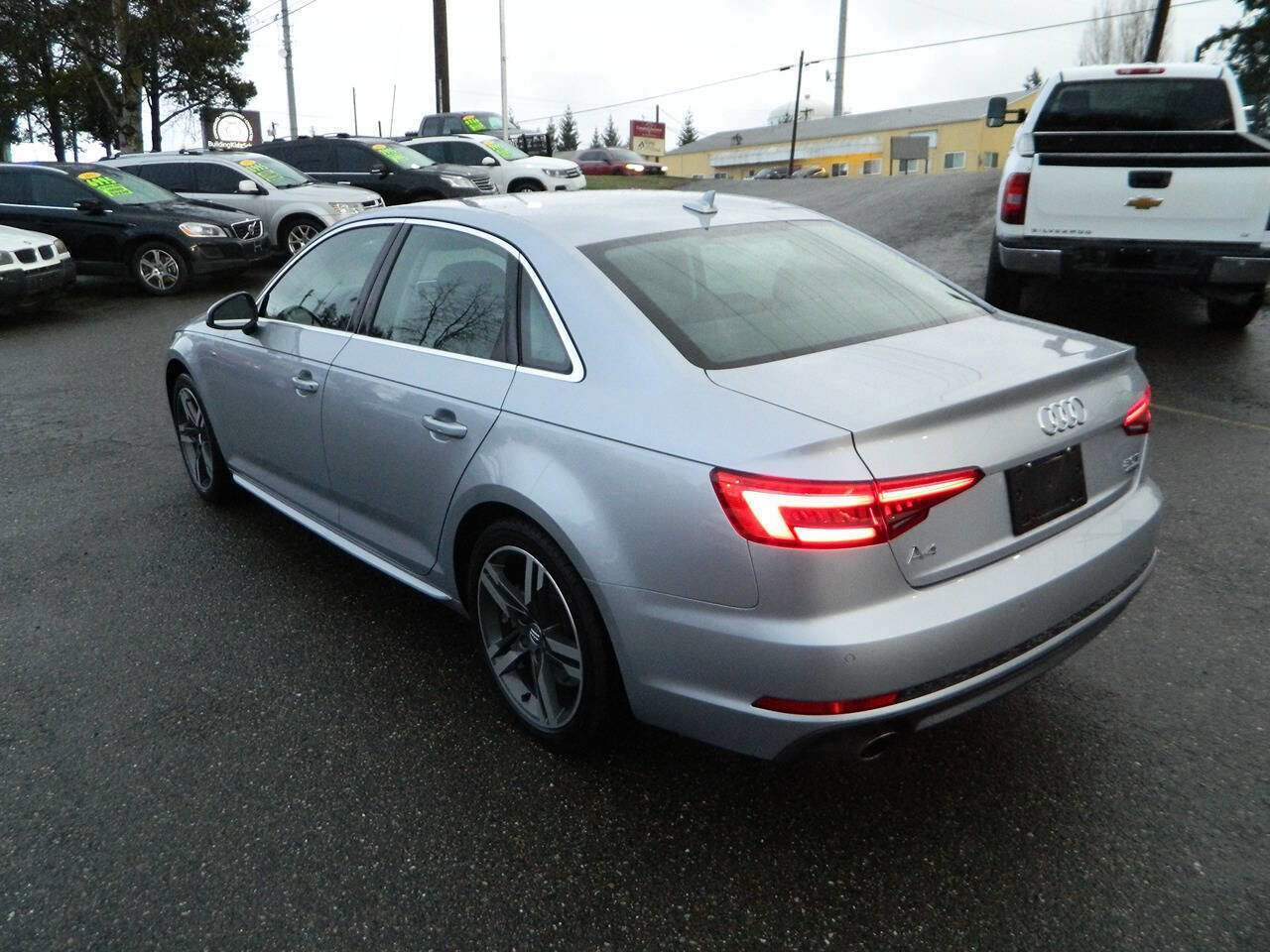 Used 2017 Audi A4 2.0T Premium Plus w/ Premium Plus Package image 6