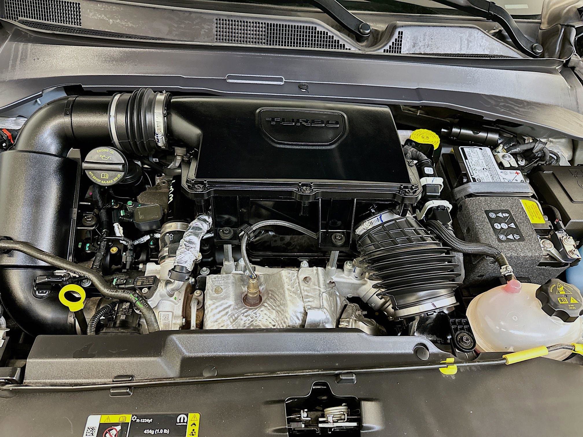 Used 2025 Jeep Compass Limited image 33