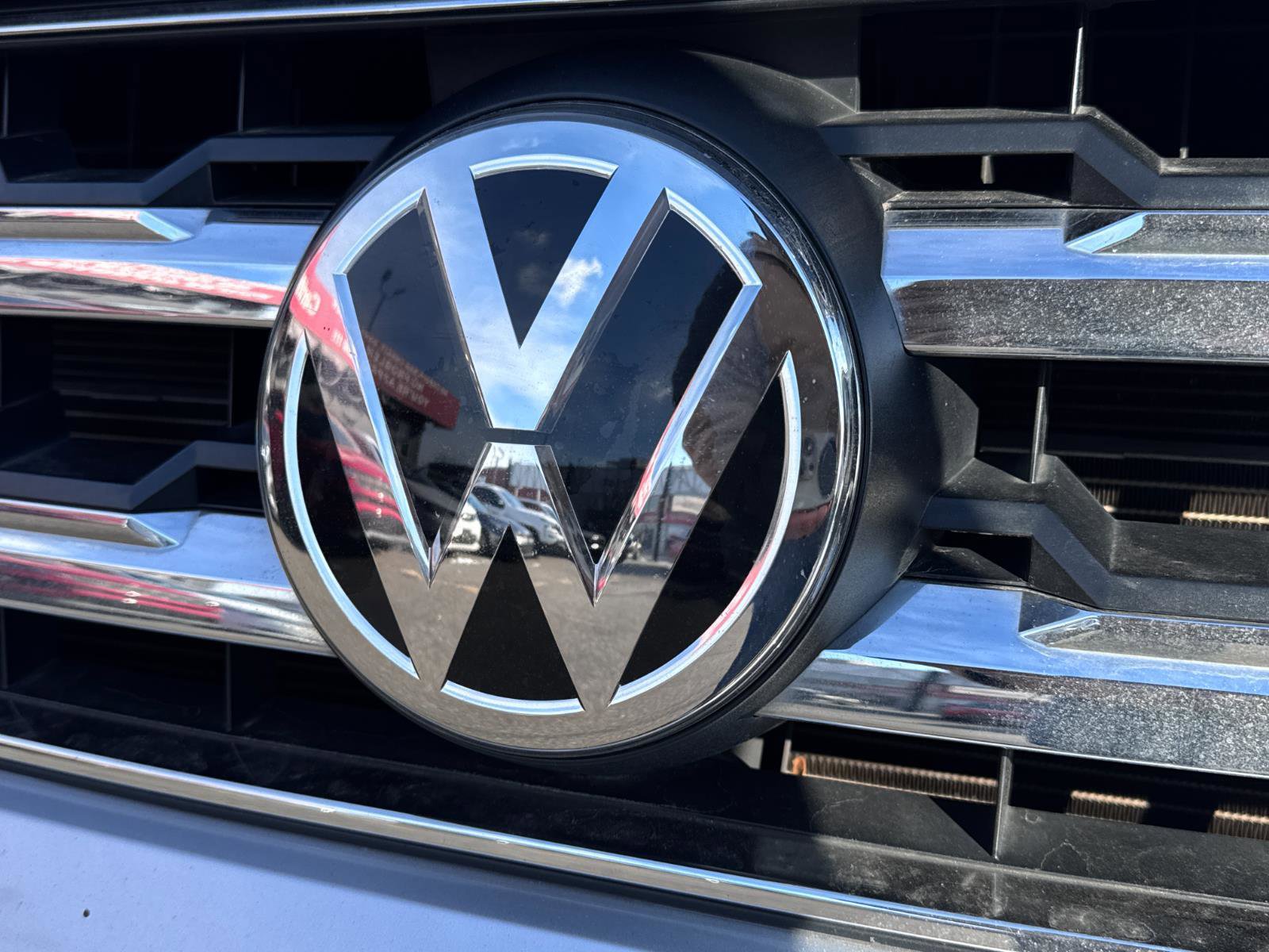 Used 2019 Volkswagen Atlas SE w/ Towing Package image 11