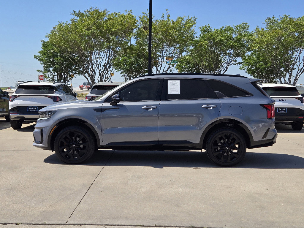 Certified 2022 Kia Sorento SX image 12