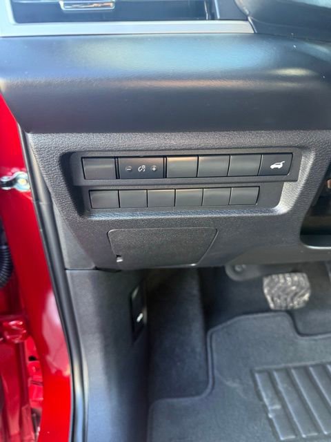 Used 2024 Mitsubishi Outlander SEL image 17