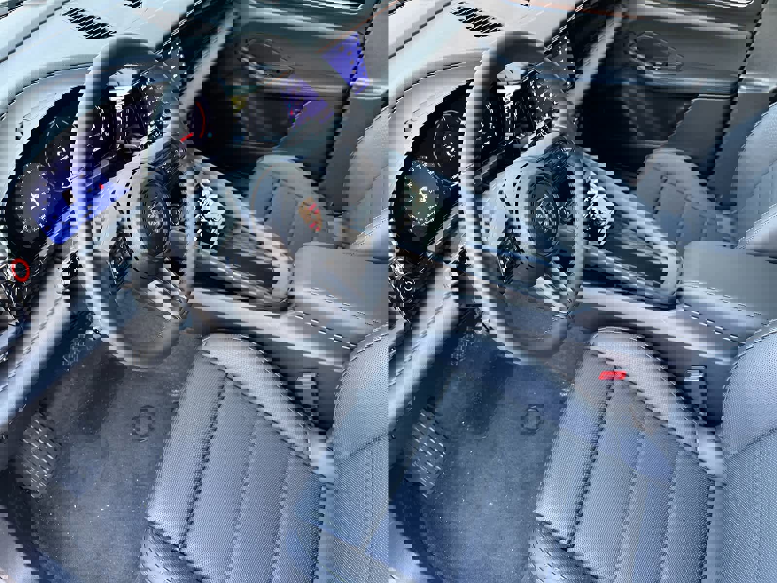 New 2025 Porsche Macan 4 Electric image 4