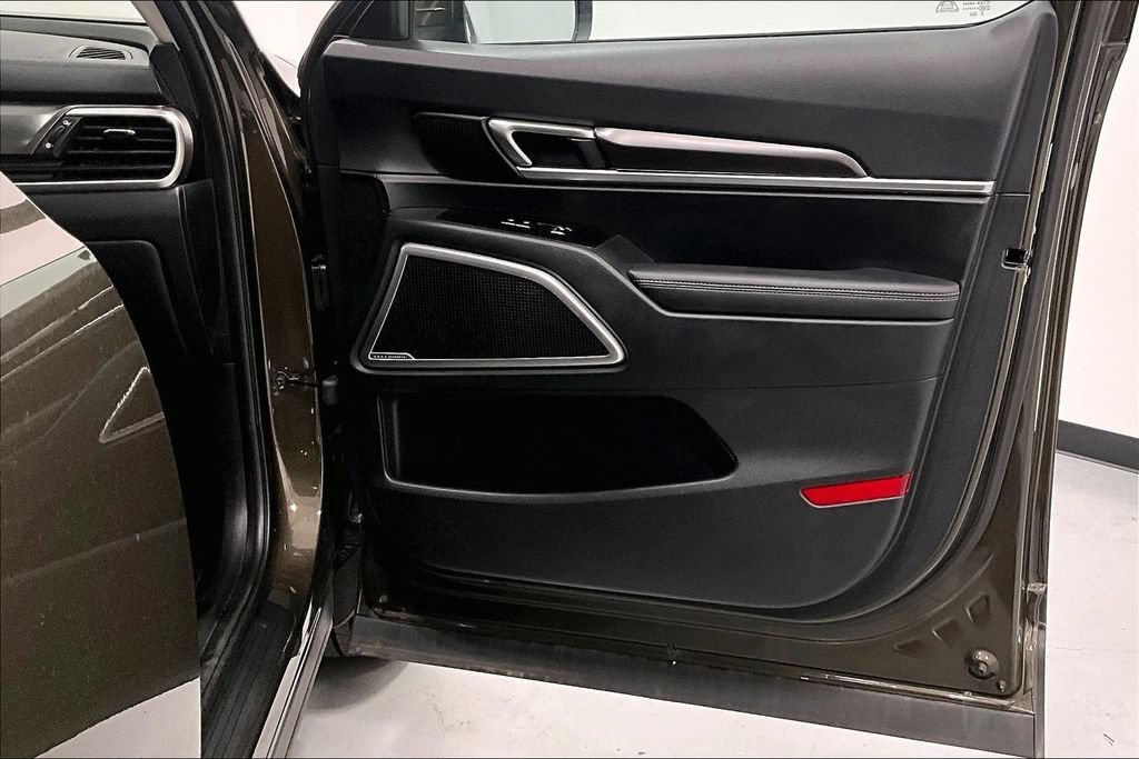 Used 2025 Kia Telluride S FWD image 23