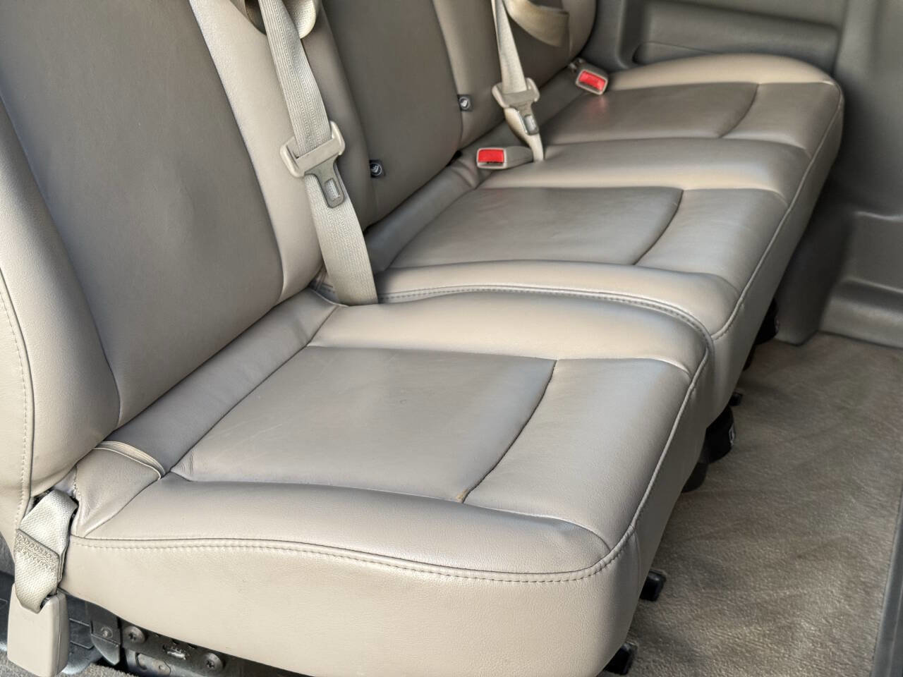 Used 2018 Nissan NV 3500 SL RWD image 23