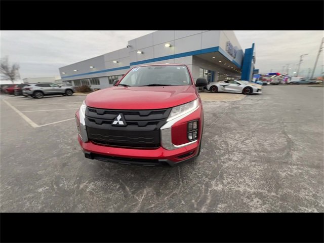 Used 2023 Mitsubishi Outlander Sport LE image 3