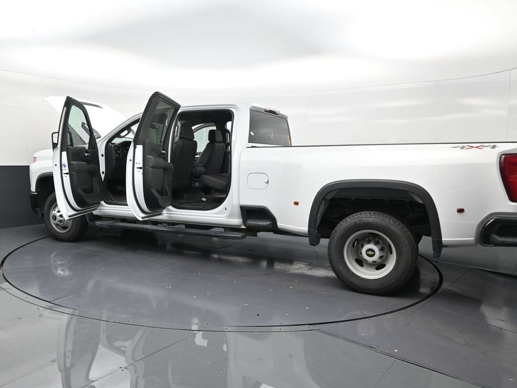 Used 2024 Chevrolet Silverado 3500 W/T AWD/4WD image 28