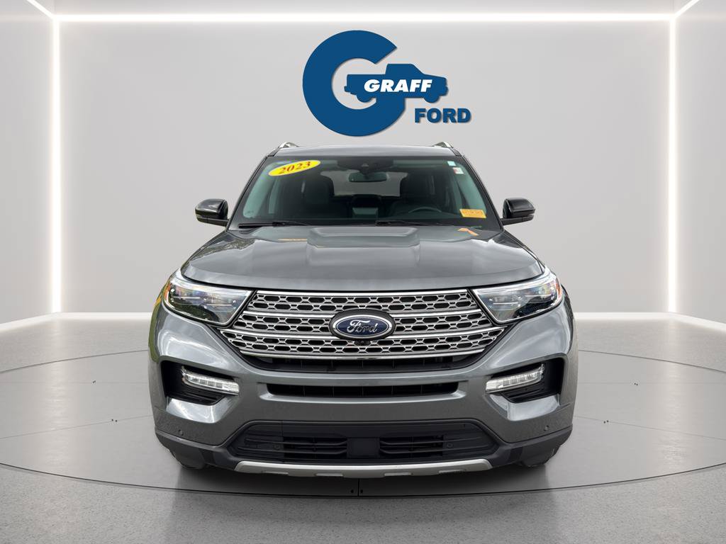 Used 2023 Ford Explorer Limited w/ Limited Technology Package AWD/4WD image 2