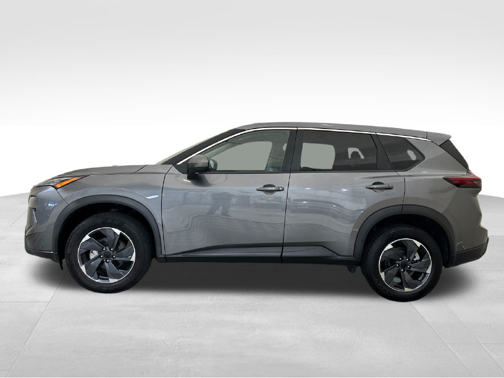 Used 2024 Nissan Rogue SV FWD image 2