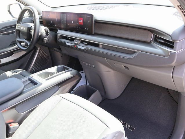 Used 2024 Kia EV9 Light image 11