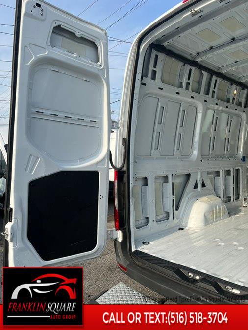 Used 2023 Mercedes-Benz Sprinter 2500 w/ Acoustic Package image 68