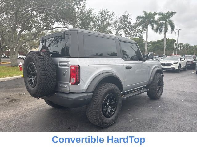 Used 2022 Ford Bronco Black Diamond image 6