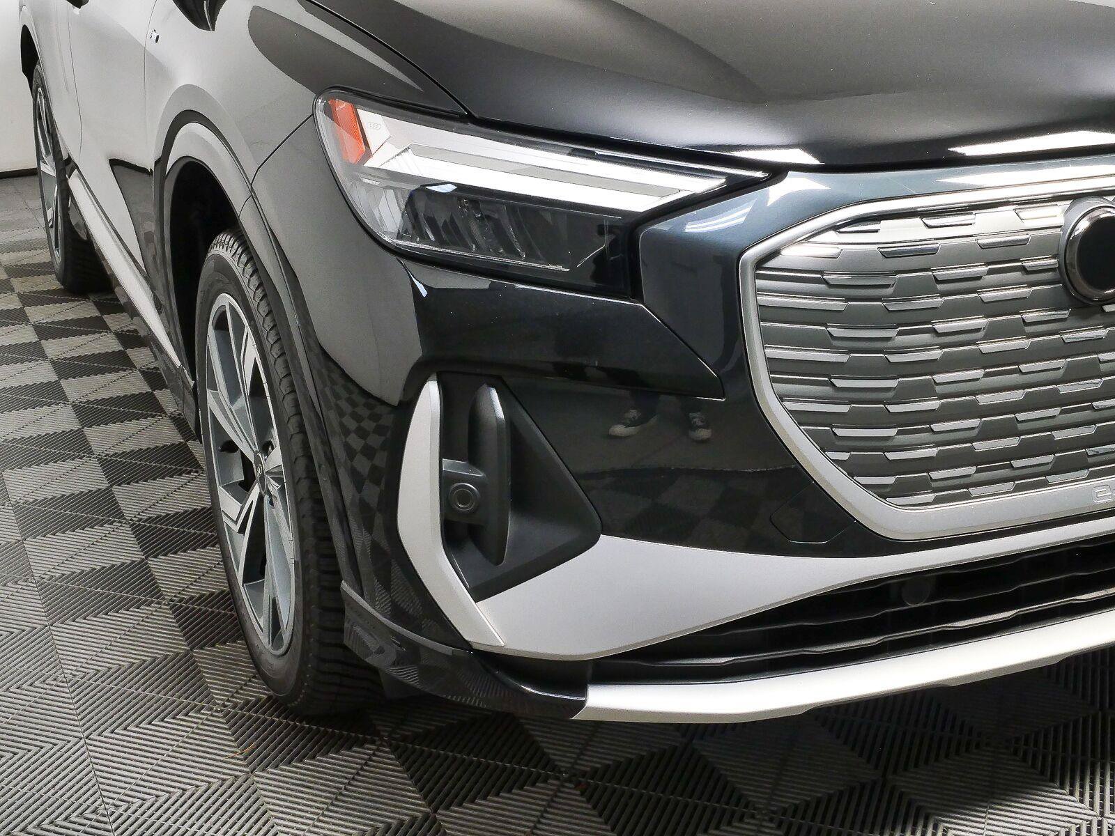 Used 2023 Audi Q4 e-tron Premium Plus w/ Premium Plus AWD/4WD image 38
