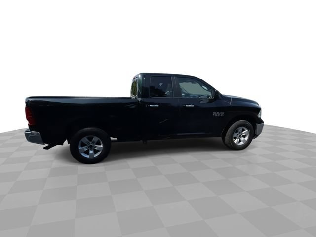 Used 2017 RAM 1500 Classic SLT AWD/4WD image 10